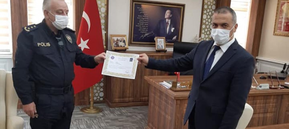 Emniyet Müdürü Güçlü’ye ‘Başarı Belgesi’