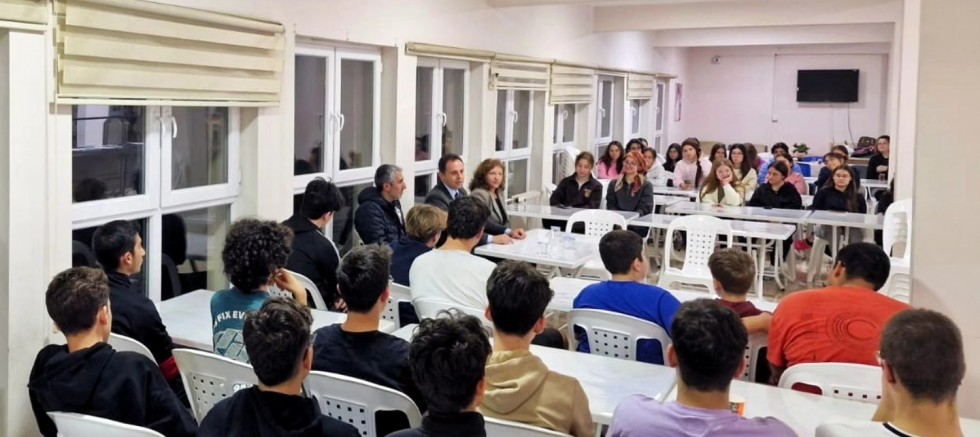 Fen Lisesi Pansiyonunda Öğrencilerle Buluşma