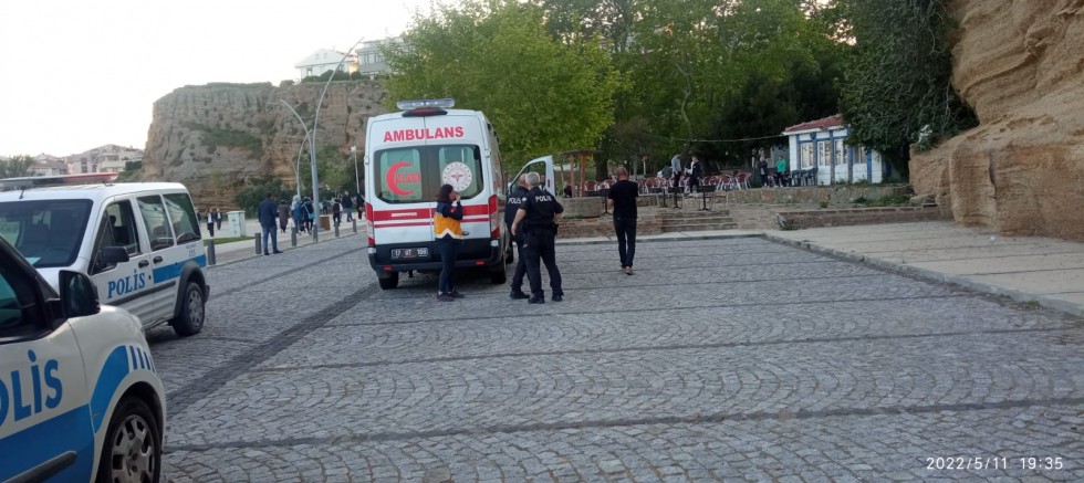 Fenerden atladığı tahmin edilen  kişi yaşamını kaybetti