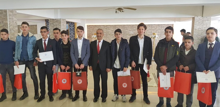 Gazi Süleyman Paşa Camiinde İmam Hatip Liseleri Çanakkale Finali Yapıldı