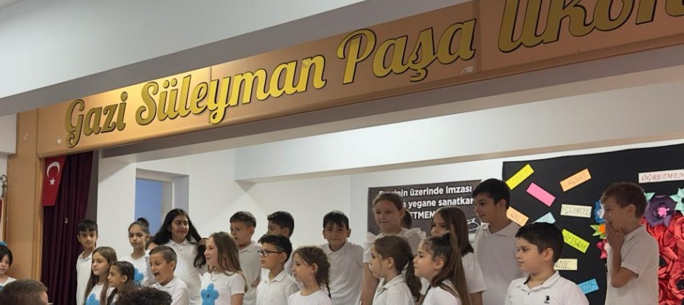 Gazi Süleyman Paşa İlkokulunda Öğretmenler Günü Kutlandı