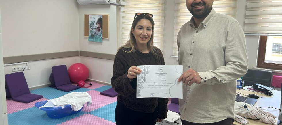 Gebe Okulu Mezunlarına Katılım Belgeleri Verildi