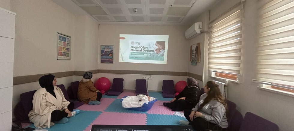 Gebe Okulu’nda Bilgilendirici Eğitim Verildi