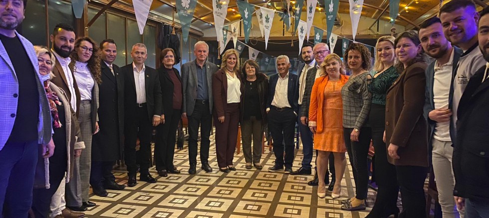 Gelecek Partisi İlçe Teşkilatı İftarda Bir Araya Geldi