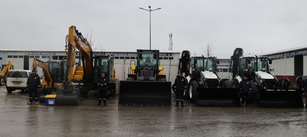 Gelibolu Belediyesi Araç Filosunu 18 Milyonluk Yatırımla Güçlendirdi