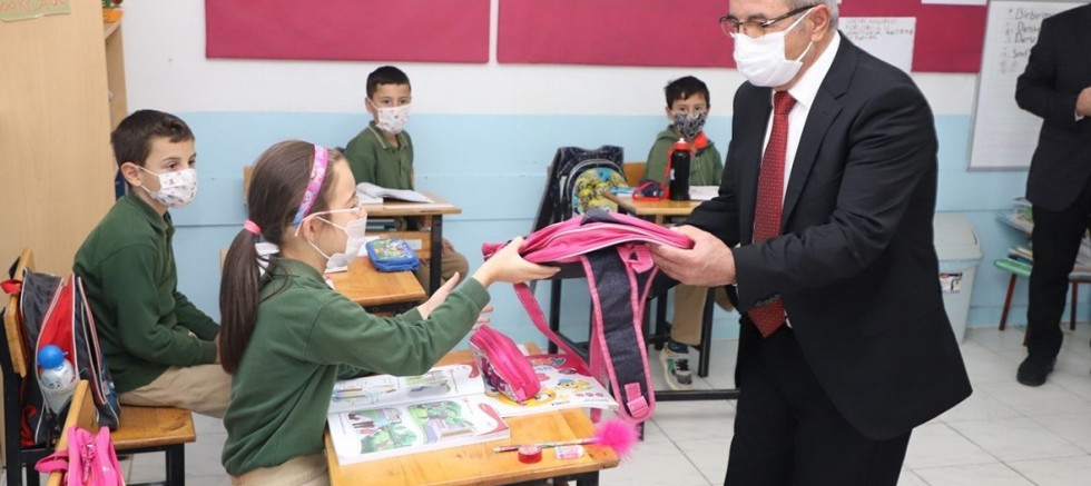 Gelibolu Belediyesi’nden Eğitime Destek