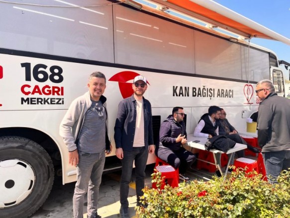 Gelibolu Beşiktaşlılar Derneği’nden Kan Bağışı