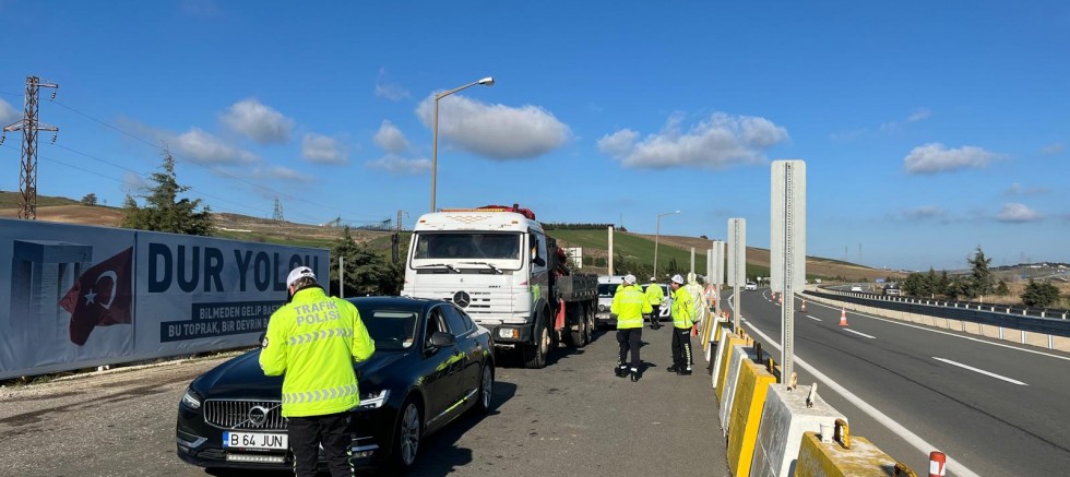 Gelibolu Bölge Trafik Ekiplerinden Yılbaşı Tedbirleri