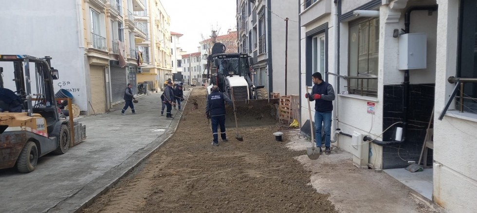 Gelibolu’da Alt ve Üst Yapı Çalışmaları Devam Ediyor