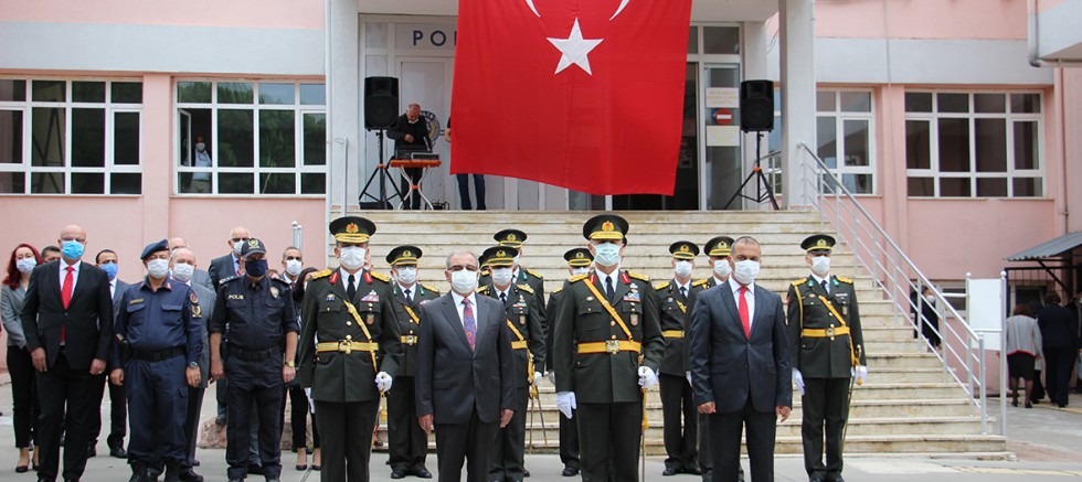 Gelibolu’da Cumhuriyet Bayramı Kutlandı