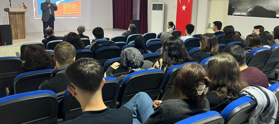 Gelibolu’da ‘Her Karışı Tarih Kokan Şehir’ Konferansı