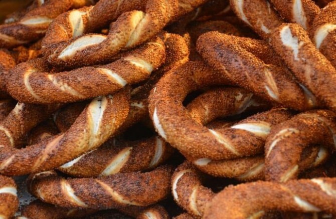 Gelibolu’da Simit 9 Lira Oldu!