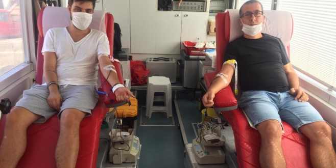 Gelibolu'da Türk Kızılayına Kan Bağışı