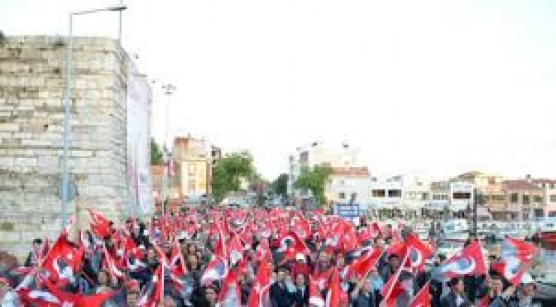 GELİBOLU İLÇE MERKEZİ TOPLANTI VE GÖSTERİ YÜRÜYÜŞÜ GÜZERGAHI BELLİ OLDU