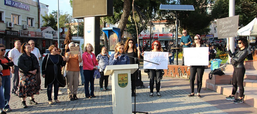Gelibolu Kadınları İranlı Kadınlar İçin Bir Araya Geldi