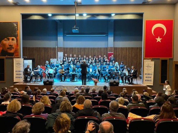 Gelibolu Musiki Derneği Kepez’de Konser Verdi