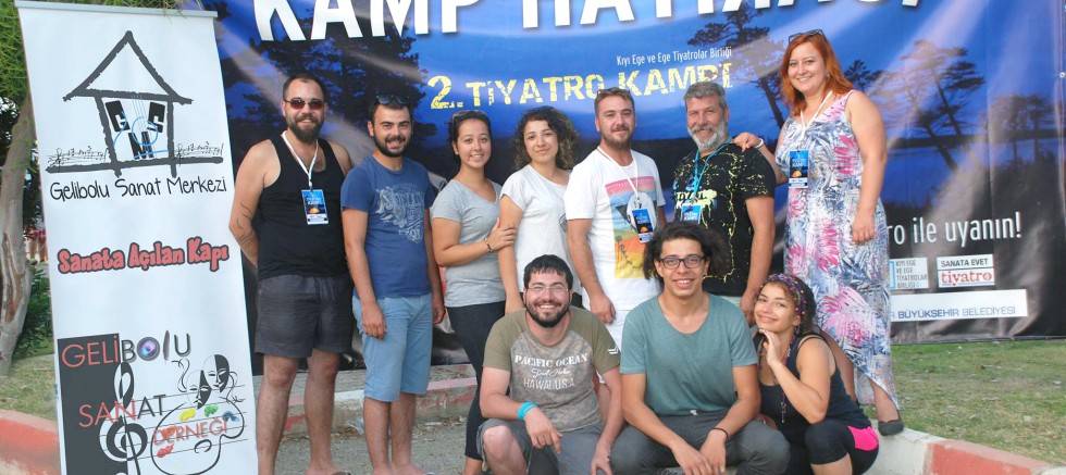 Gelibolu Sanat Derneği  Tiyatro Kampına Katıldı