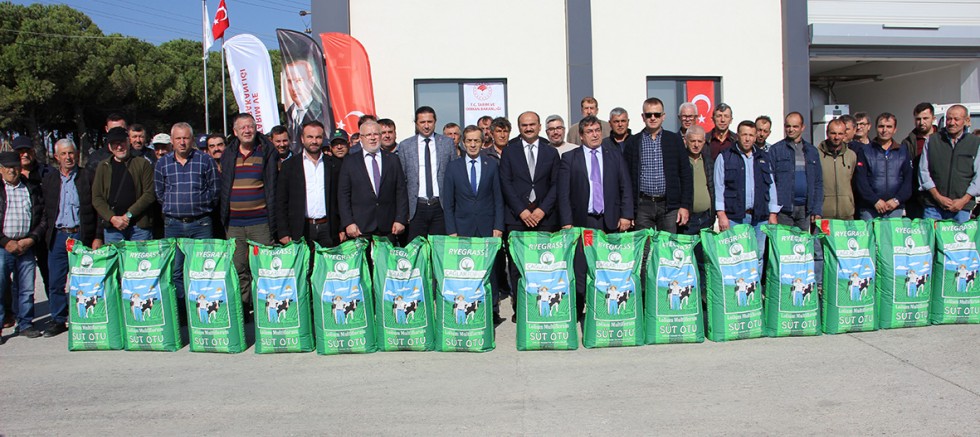 Gelibolulu Üreticilere 700 Torba Sertifikalı Tohum Dağıtıldı