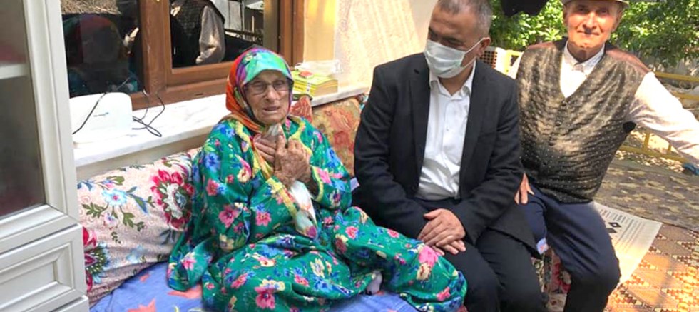 Habibe Tunç’a Fidan Sertifikası Takdim Edildi