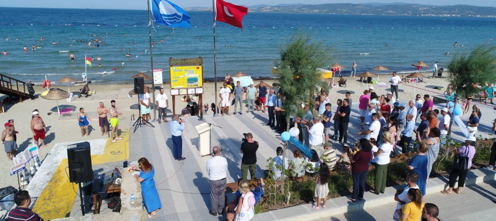 Hamzakoy’da Mavi Bayrak 6. Kez Gönderde