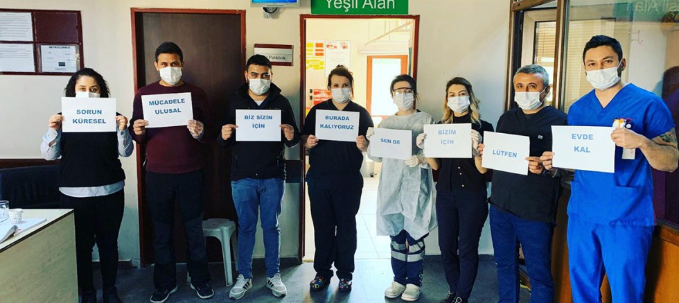 Hastane Çalışanlarından ‘Evde Kal’ Çağrısı