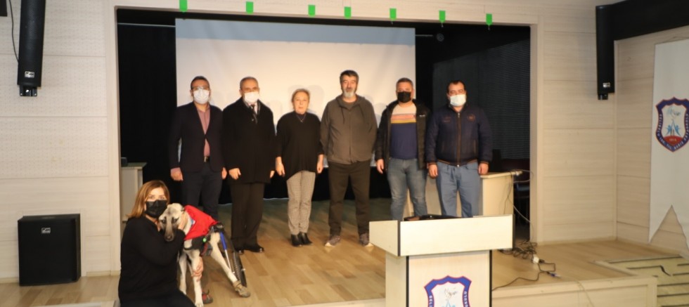 Hayvan Hakları Eğitimleri Sürüyor