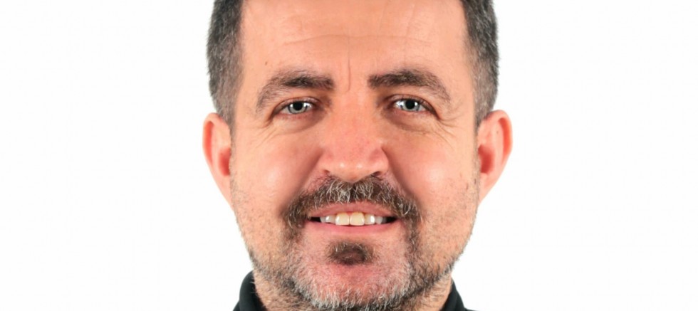 ‘Hizmet İçin Yeniden Adayım’