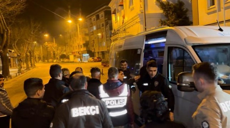 İlçemizde 13 Kaçak Göçmen Yakalandı