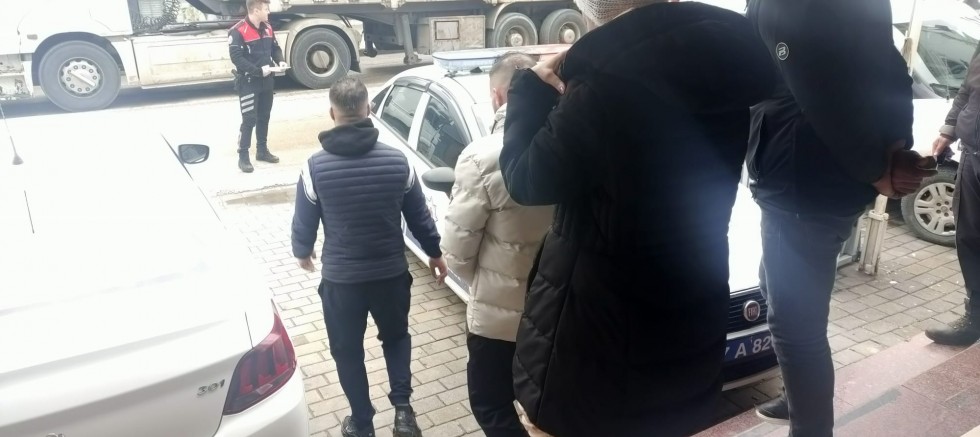 İlçemizde 5 Yabancı Uyruklu Şahıs Yakalandı