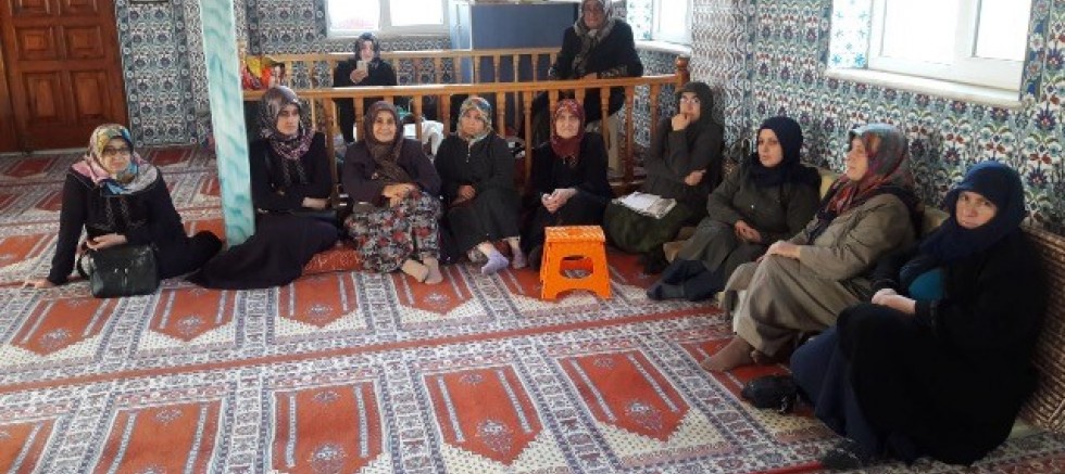 İlçemizde Bayanlara Özel Cami Dersleri