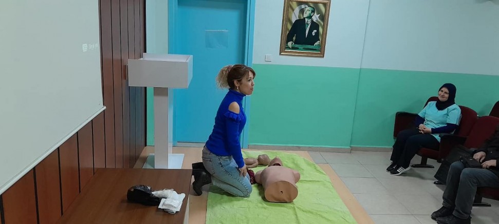 İlk Yardım Uygulamaları Kursu Düzenlendi