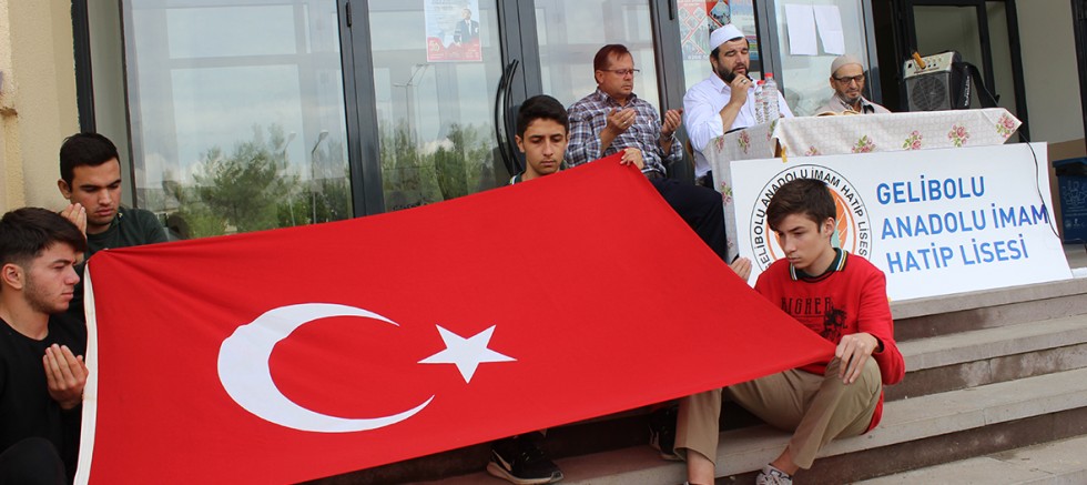 İmam Hatip Lisesinde Askerler İçin Fetih Suresi Okundu