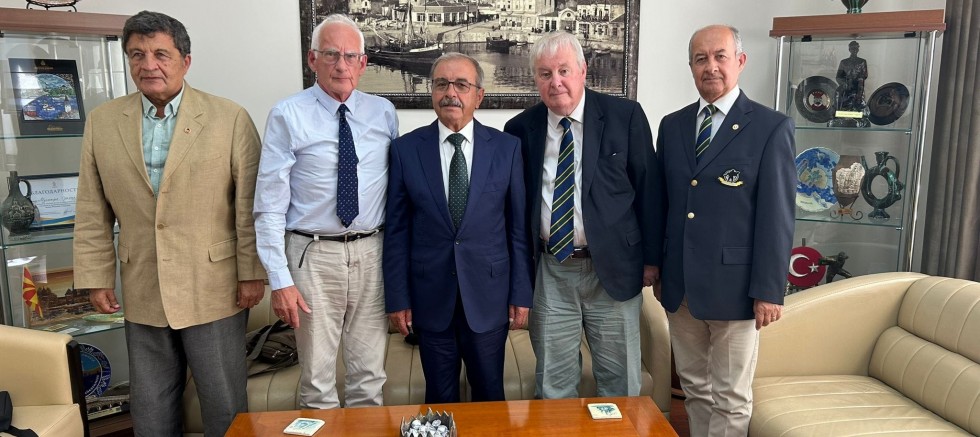 İngiltere ve Fransa’daki Uluslararası Dernekten Başkan Özacar’a Ziyaret