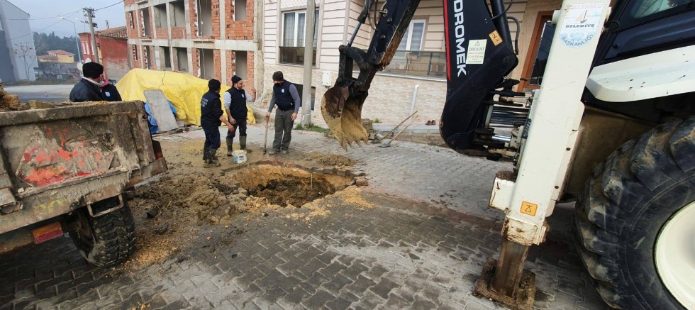 Kanalizasyon Hatları Temizleniyor