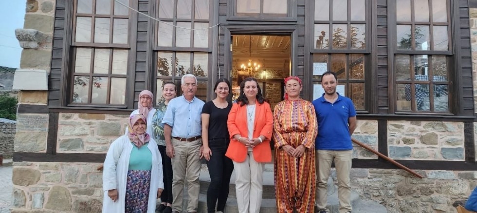 Karainebeyli Köyünde Üreticiler Bilgilendirildi