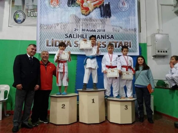 KARATE TURNUVASINDA İL  BİRİNCİSİ 75.YIL CUMHURİYET İLKOKULU’NDAN