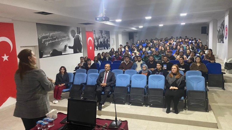 Kaymakam Abacı’dan ÇOMÜ Piri Reis MYO’ya Ziyaret