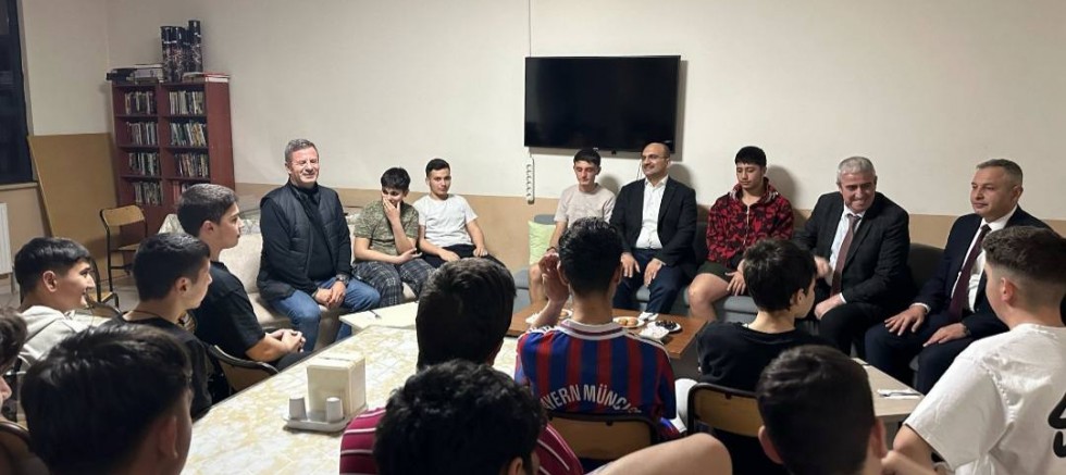 Kaymakam Abacı, Öğrencilerle İftar Sofrasında Buluştu