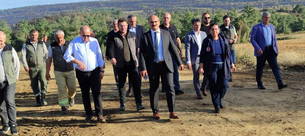 Kaymakam Abacı ve Evreşe Belediye Başkanı Soyuak’tan Yangın Bölgesine Ziyaret