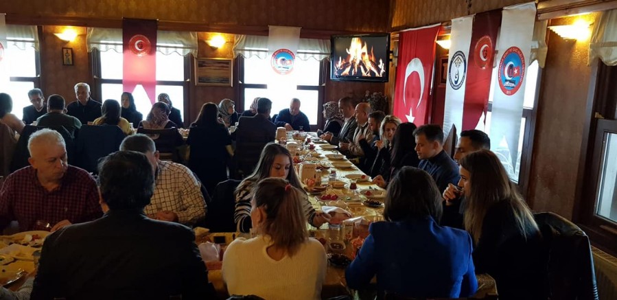 KAYMAKAM HAKAN KILINÇKAYA  ŞEHİT AİLLERİ İLE KAHVALTIDA BULUŞTU
