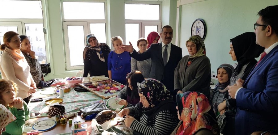 Kaymakam Kılınçkaya, Halk Eğitimi Merkezi’ni yeni binasında ziyaret etti
