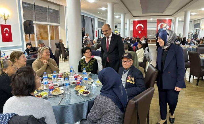 Kaymakamlıktan Şehit Yakınları ve Gazilere İftar Yemeği