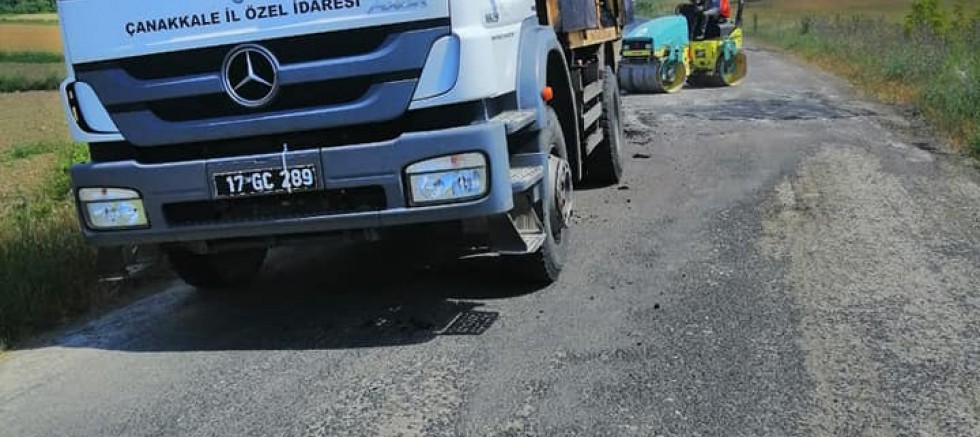 Köy Yollarında Çalışmalar Yapılıyor