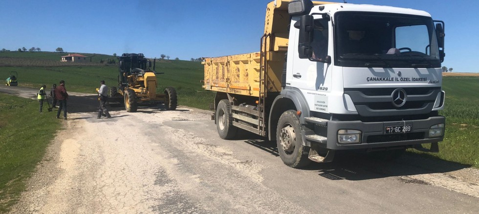 Köy Yollarındaki Bakım Onarım Çalışmaları Başladı