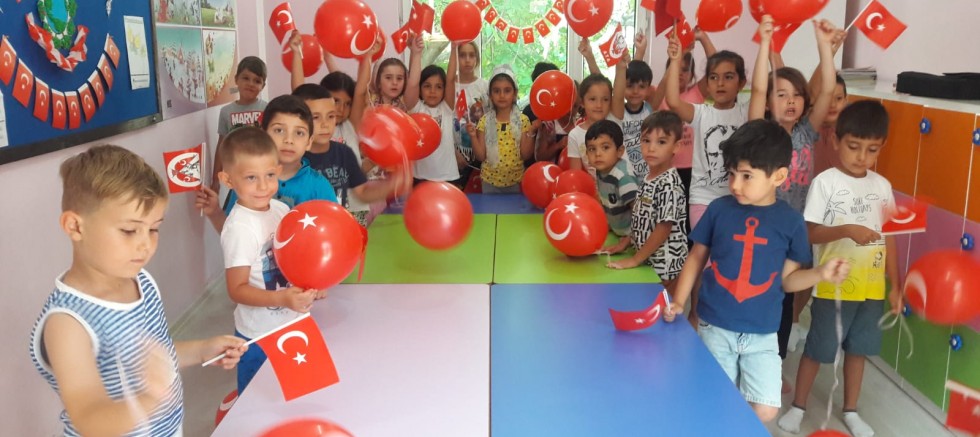 Kur’an Kursu Öğrencilerinden 15 Temmuz Şehitlerine Vefa