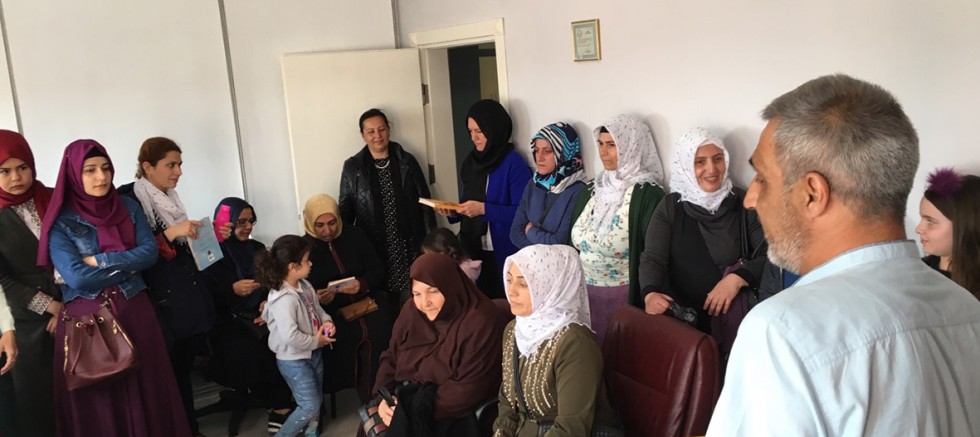 Kur'an Kursu Öğrencilerinden Müftü Özler'e Ziyaret
