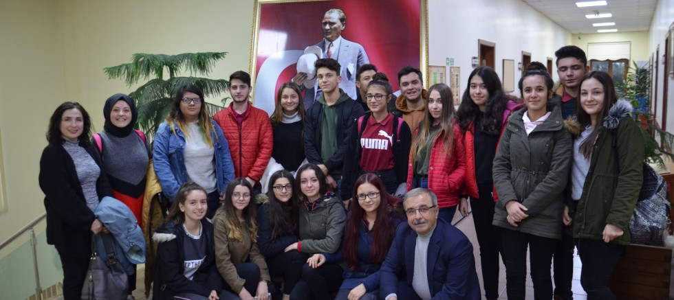 LiSE ÖĞRENCiLERiNE UYGULAMALI MUHASEBE DERSi