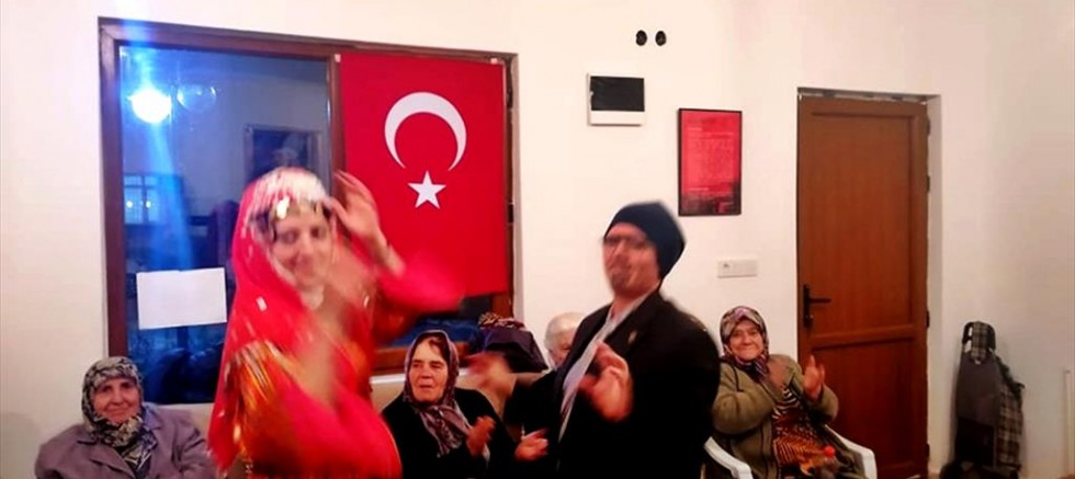 Mahalle Muhtarı Ramazan Geleneklerini Yaşatıyor