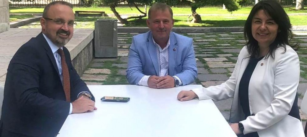 ‘Memurumuzun, İşçimizin ve Emeklimizin Daima Yanında Olacağız’