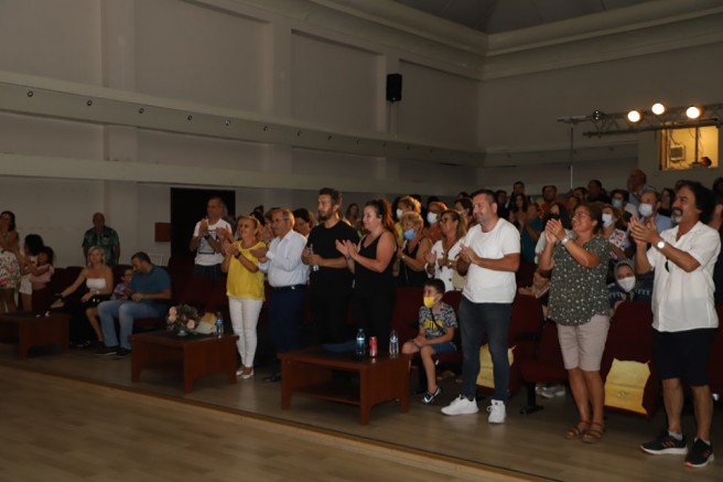 Merve Bebek İçin Düzenlenen Tiyatro Ayakta Alkışlandı